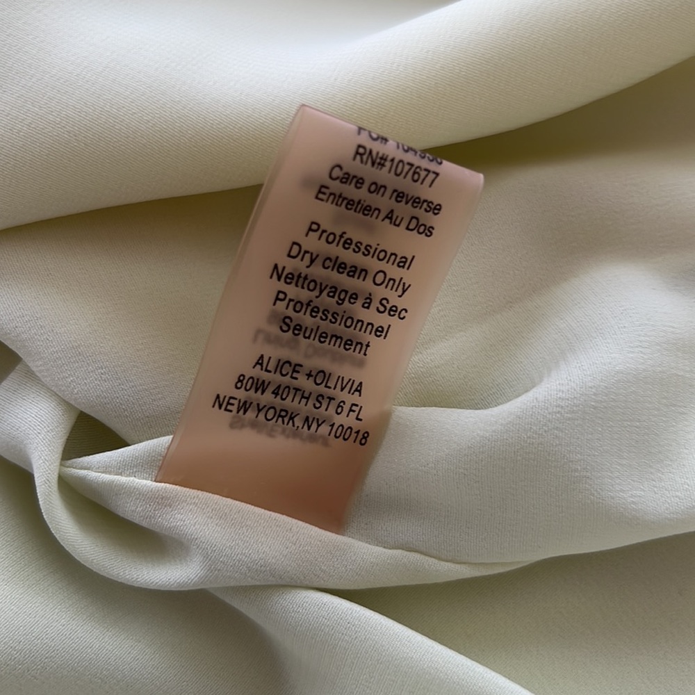 Alice + Olivia 100% silk slip yellow satin dress/pajama size small - Picture 14 of 17